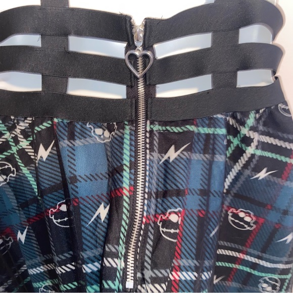 Monster High Frankie Stein Her Universe Dress Medium Skulls Goth Suspenders Cage - Picture 7 of 11
